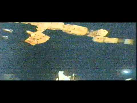 24.12.2010.(02a.m.06.m)Big UFO .I.S.S.NASA TV.