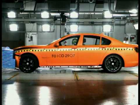 Nuova BMW Serie 7 - Crash test