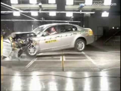 Hyundai Genesis Crash Test